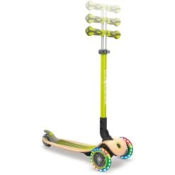 GLOBBER Primo Foldable Lights Mit Holzdeck, Scooter 13 GLOBBER Primo Foldable Lights Mit Holzdeck, Scooter -Playmobil Store GLOBBER Primo Foldable Lights mit Holzdeck Scooter@@1700186 5