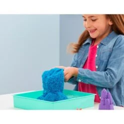 Spin Master Kinetic Sand - Sandbox Set Blau, Spielsand 16 Spin Master Kinetic Sand - Sandbox Set Blau, Spielsand -Playmobil Store Spin Master Kinetic Sand Sandbox Set blau Spielsand@@100007969 6